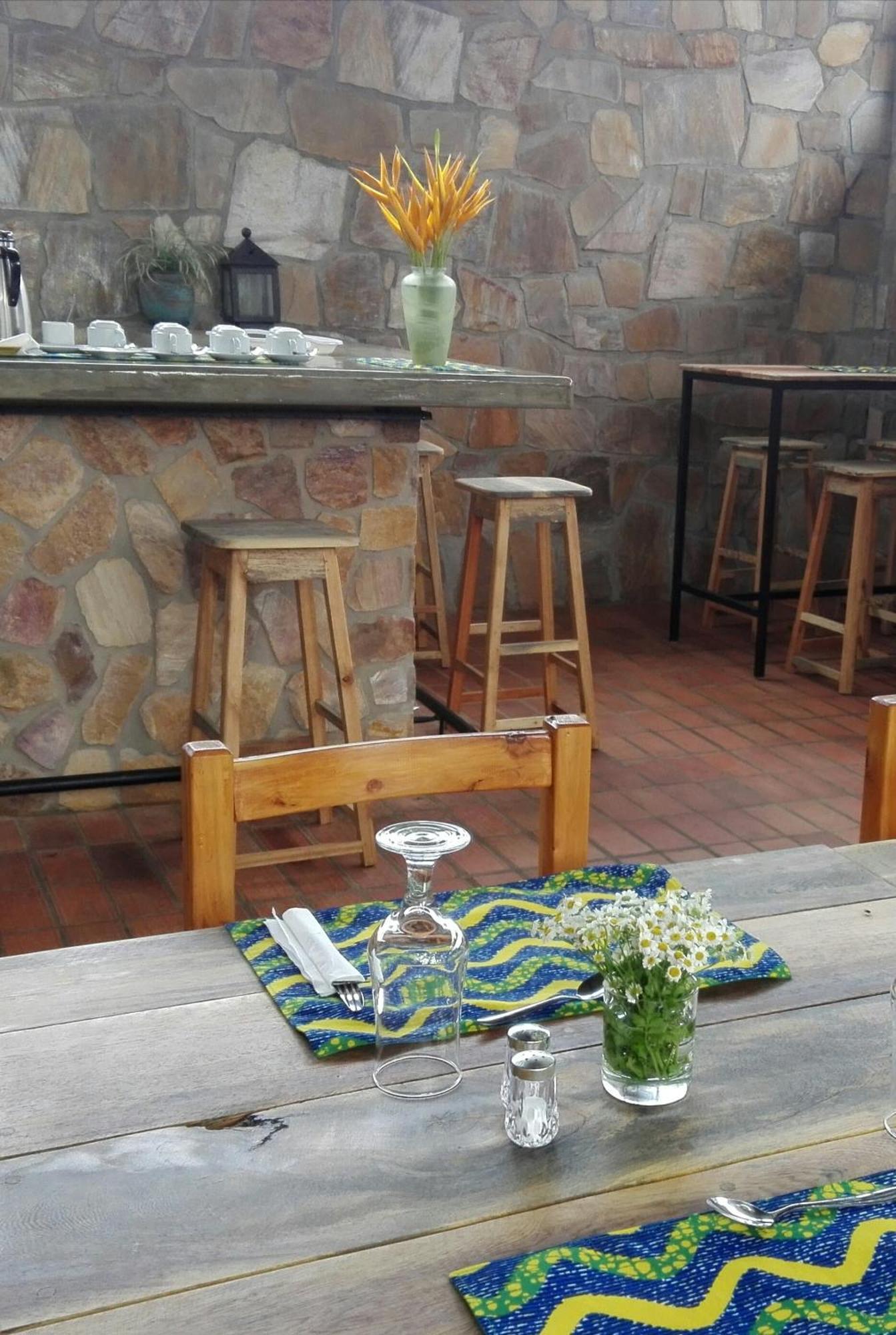 Urban Lodge Bujumbura Bagian luar foto