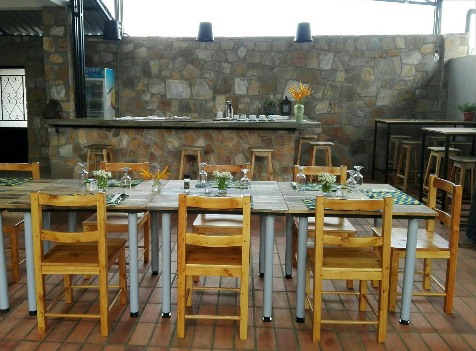 Urban Lodge Bujumbura Bagian luar foto
