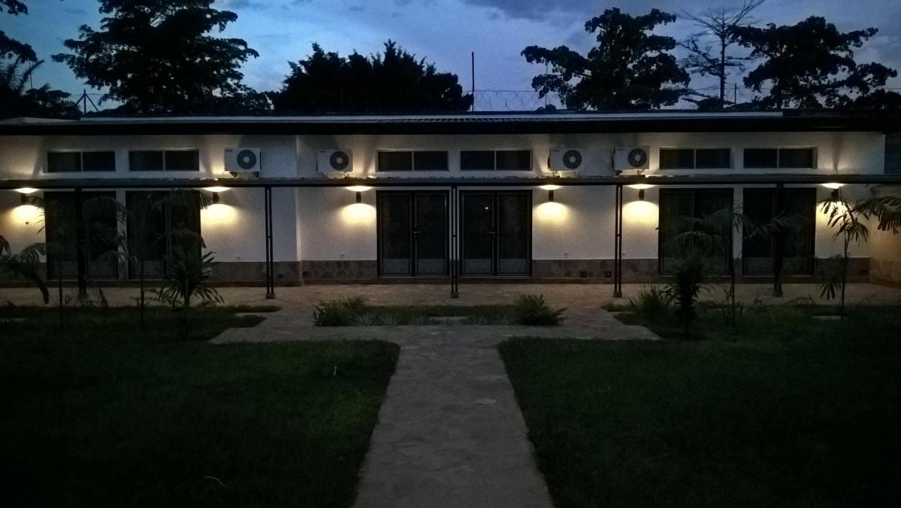 Urban Lodge Bujumbura Bagian luar foto