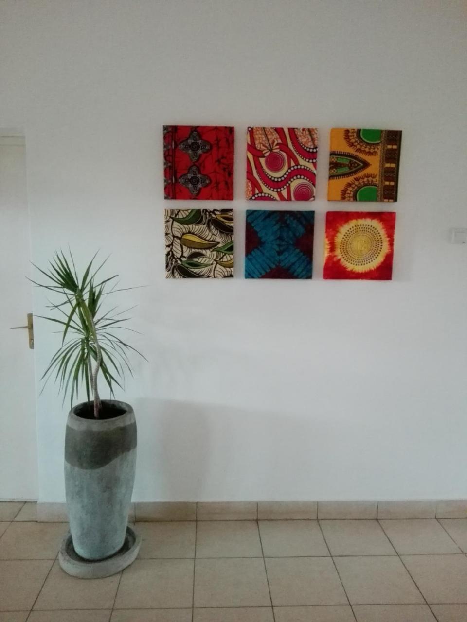 Urban Lodge Bujumbura Bagian luar foto